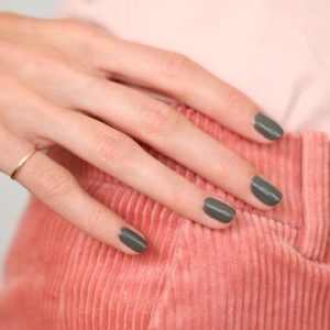 Manucurist – Vernis à ongles SEMI-PERMANENT green flash 15ml – Khaki