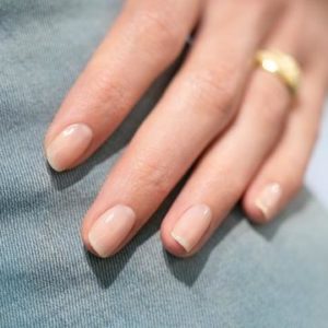 Manucurist – Vernis à ongles SEMI-PERMANENT green flash 15ml – Beige (Nude)