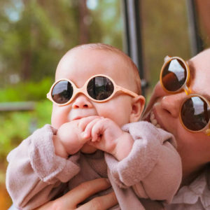 Ki ET LA – Lunettes de soleil 0-1 an diabola – Abricot
