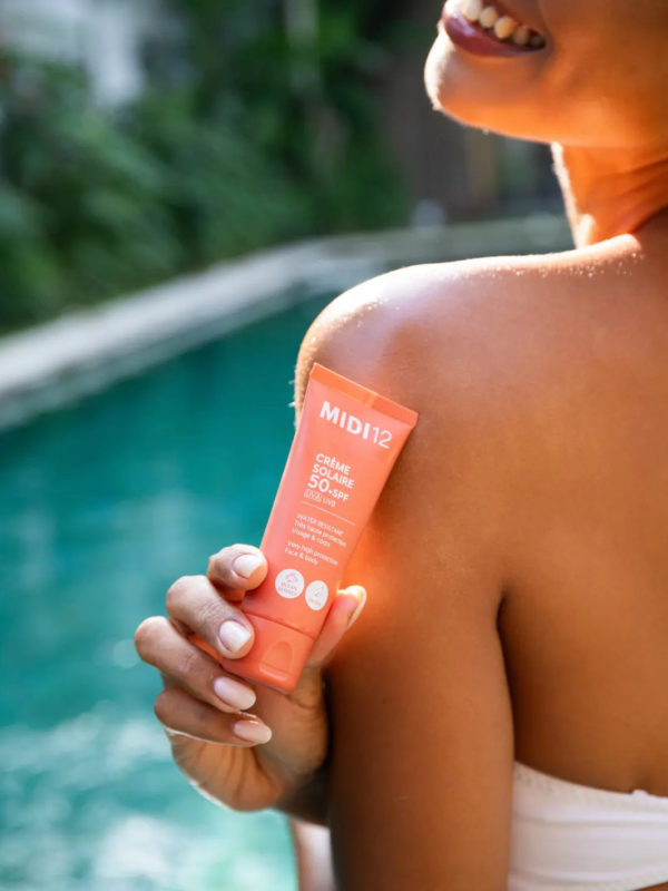 CREME-VISAGE-PISCINE.webp1