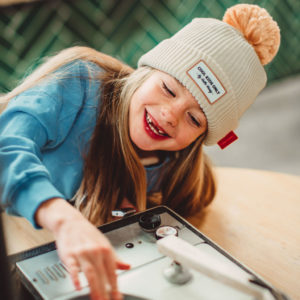 Hello Hossy – Bonnet – Color Block Sandy