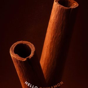 Hello Candle – Bougie métal – Cannelle