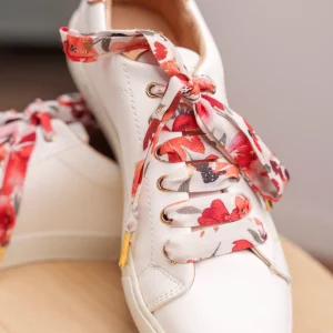 Mon Lacet Français – Lacet fleuris blanc et rouge plumetis dorés 120cm