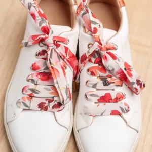 Mon Lacet Français – Lacet fleuris blanc et rouge plumetis dorés 120cm