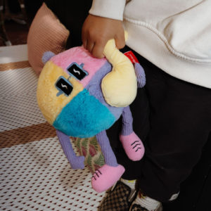 Hello Hossy – Peluche Disco Pop