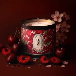 Hello Candle – Bougie métal – Black Cherry