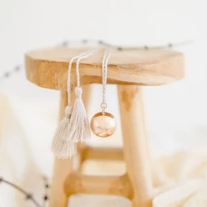 Pleine Lune – Bola de grossesse » Aube » cordon de soie – or rose