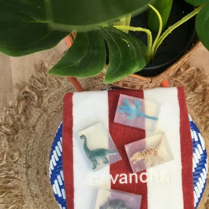 Cavancha – Savon enfant avec figurine – Dinosaure