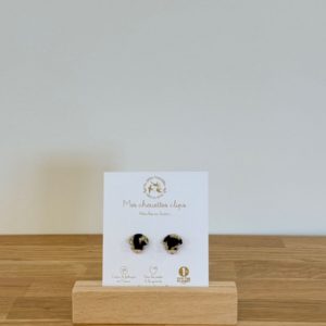 Les petites hirondelles – Boucles d&rsquo;oreilles à clip – Coquillage léopard doré