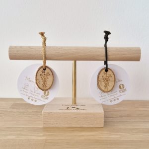 Les Petites Hirondelles – Porte clé médaillon doré – Merci