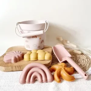 Rammelaartje – Seau en silicone avec accessoires – Rose arc-en-ciel
