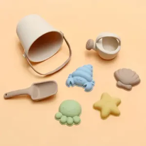 Rammelaartje – Seau en silicone avec accessoires – Beige