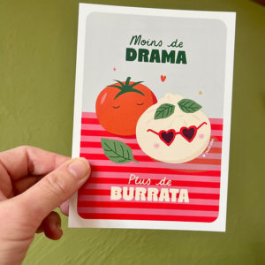 Petit Coq – Carte Postal – Moins de Drama